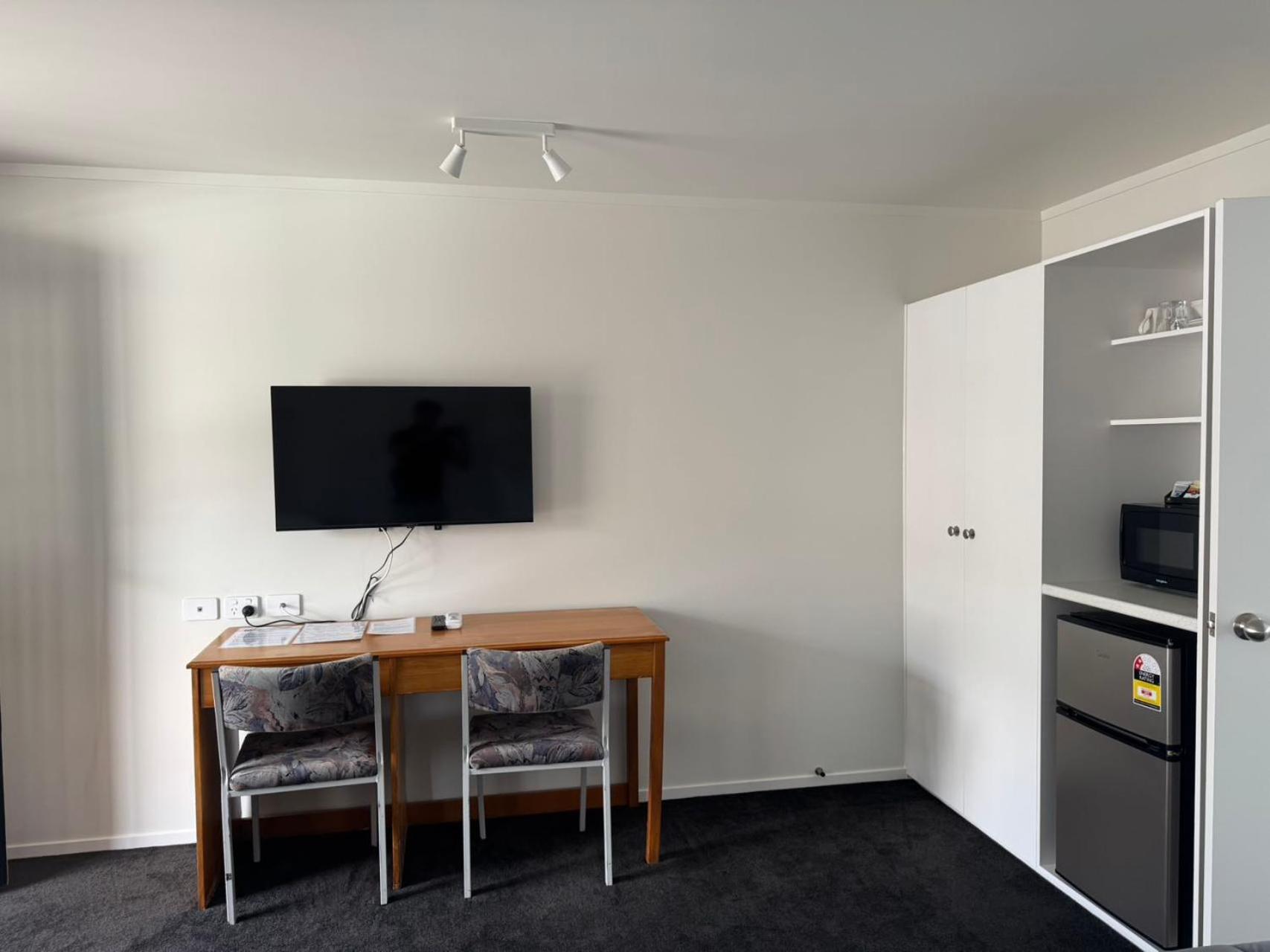 המילטון Grosvenor Motel מראה חיצוני תמונה
