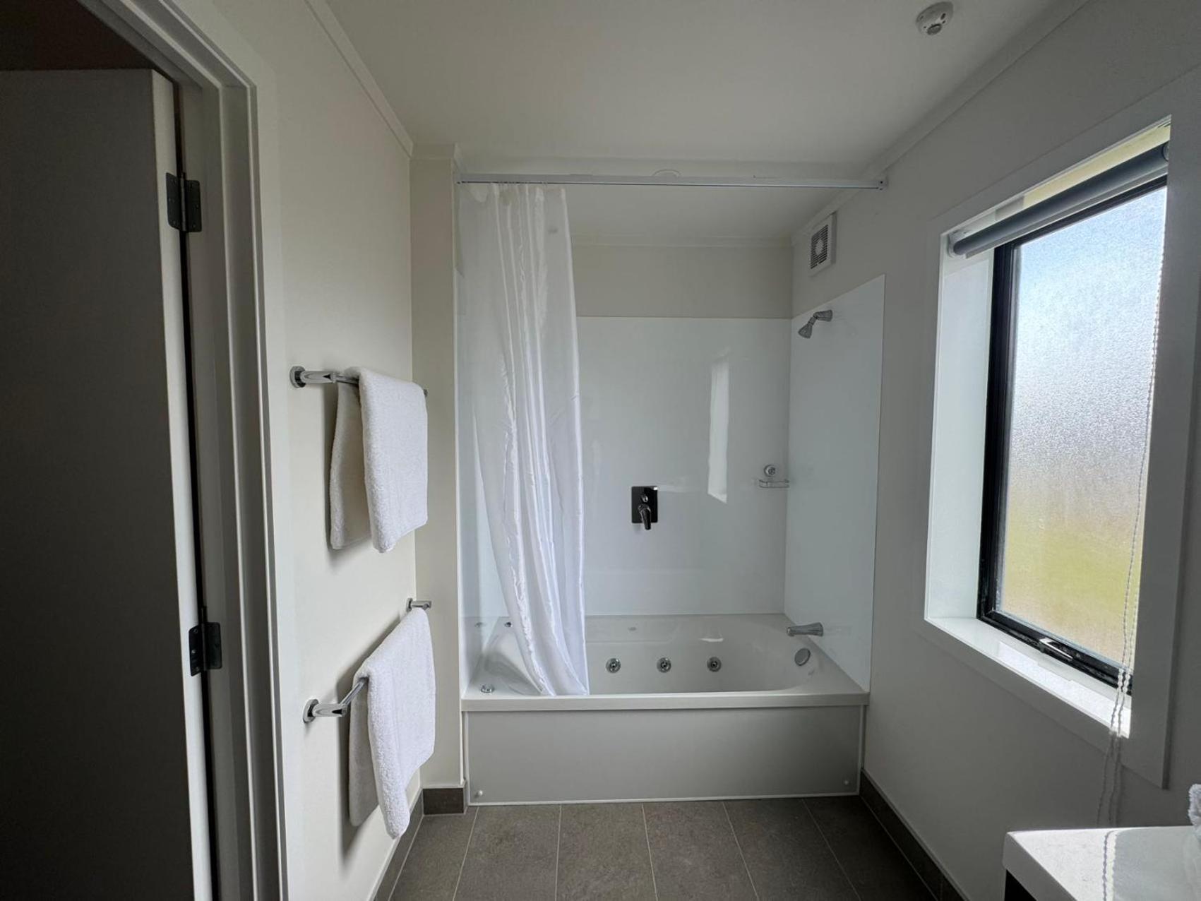 המילטון Grosvenor Motel מראה חיצוני תמונה