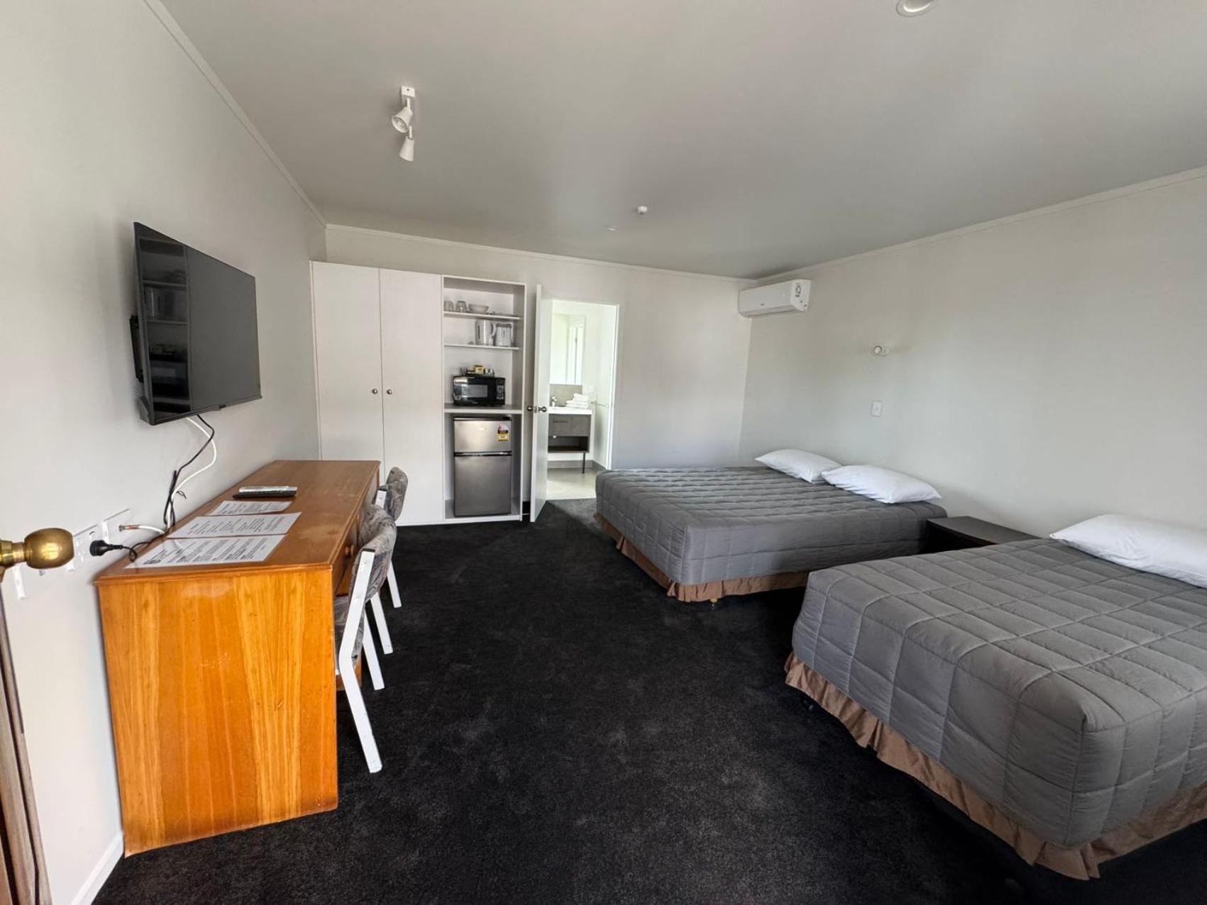 המילטון Grosvenor Motel מראה חיצוני תמונה