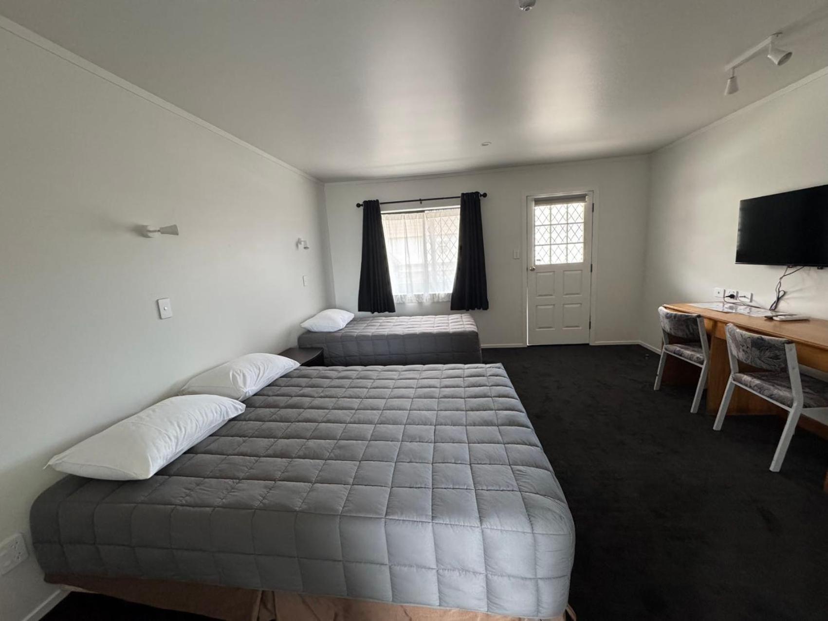 המילטון Grosvenor Motel מראה חיצוני תמונה