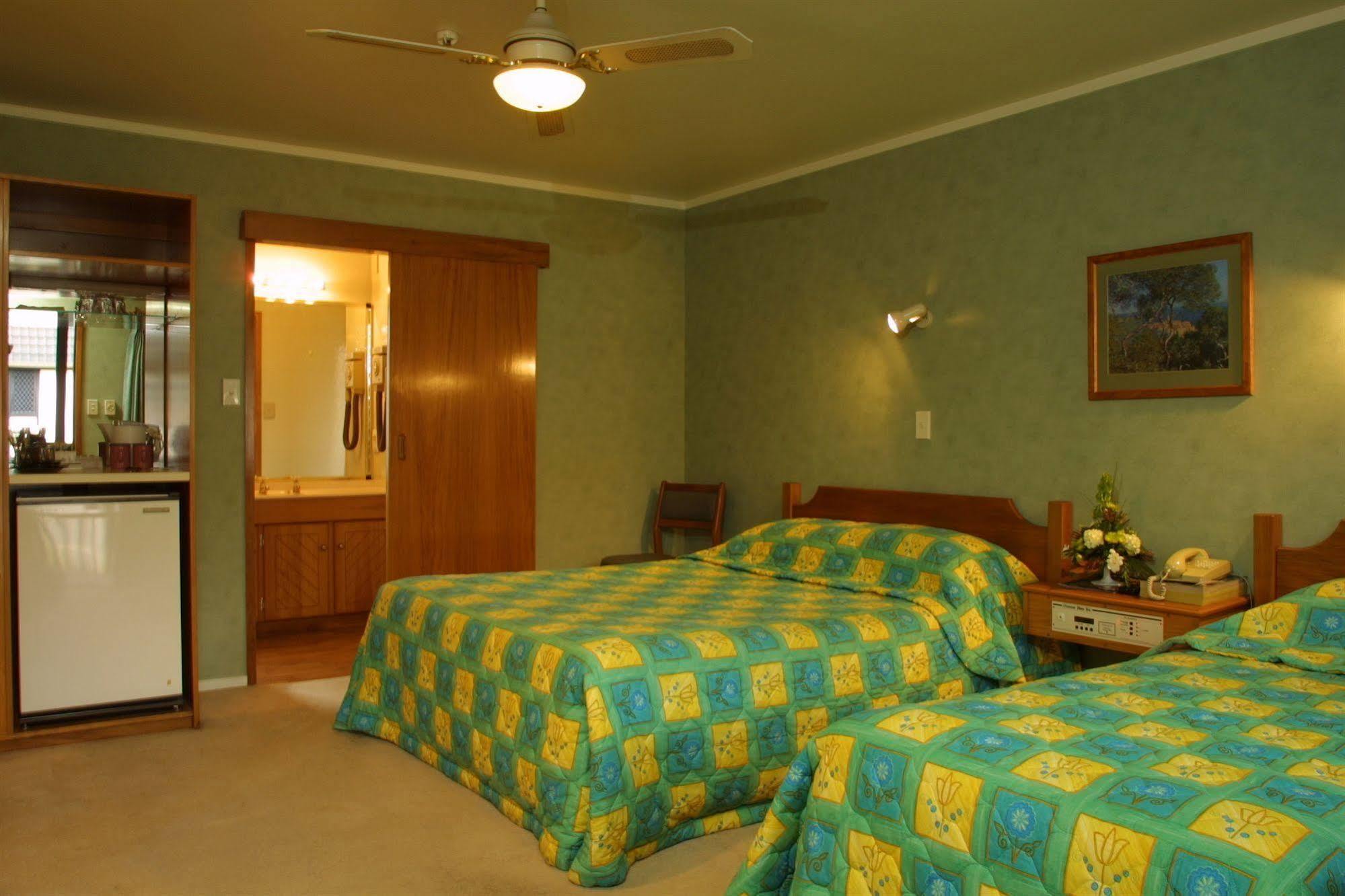 המילטון Grosvenor Motel מראה חיצוני תמונה