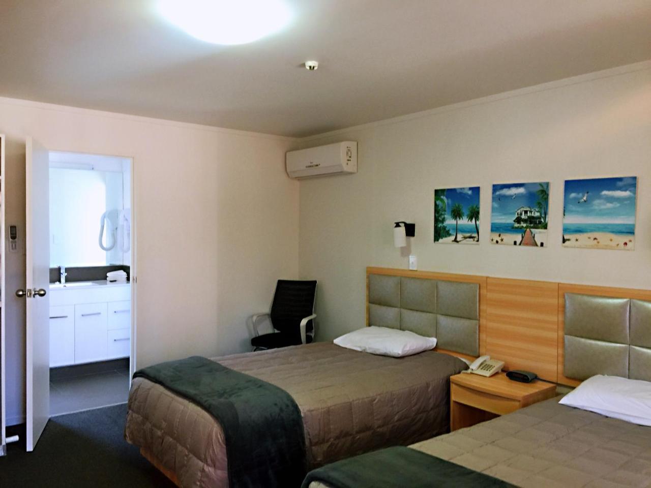 המילטון Grosvenor Motel מראה חיצוני תמונה