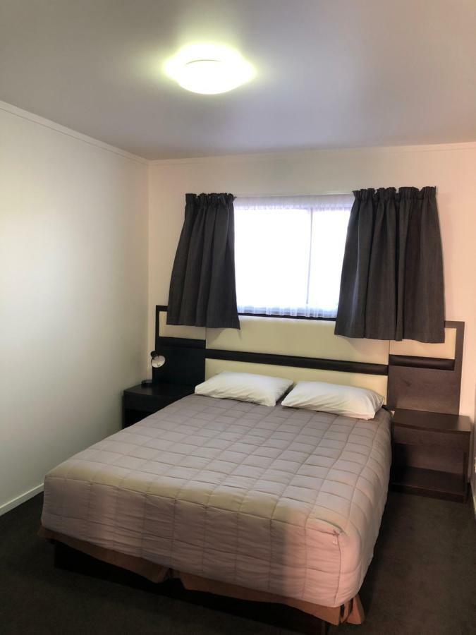 המילטון Grosvenor Motel מראה חיצוני תמונה